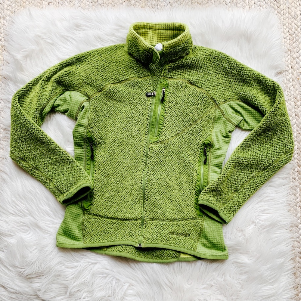 Patagonia Women’s Green Zip Up Sweatshirt